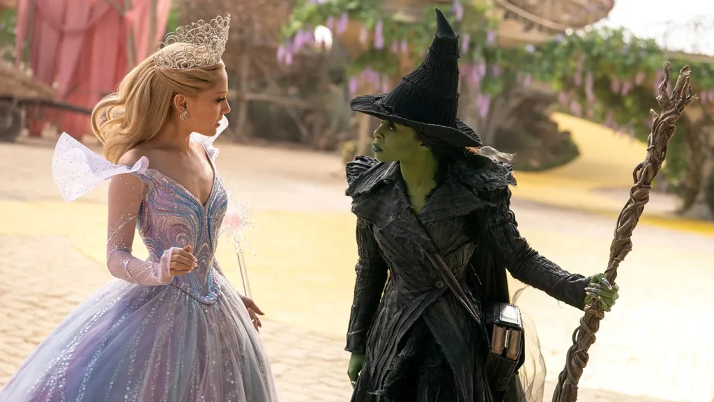 ariana-as-glinda-in-wicked-for-good