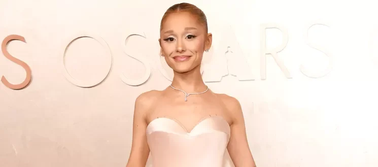 ariana-grande-at-oscar-awards